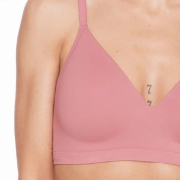 ThirdLove Form 360 Wireless Bra - Picture 3 of 11